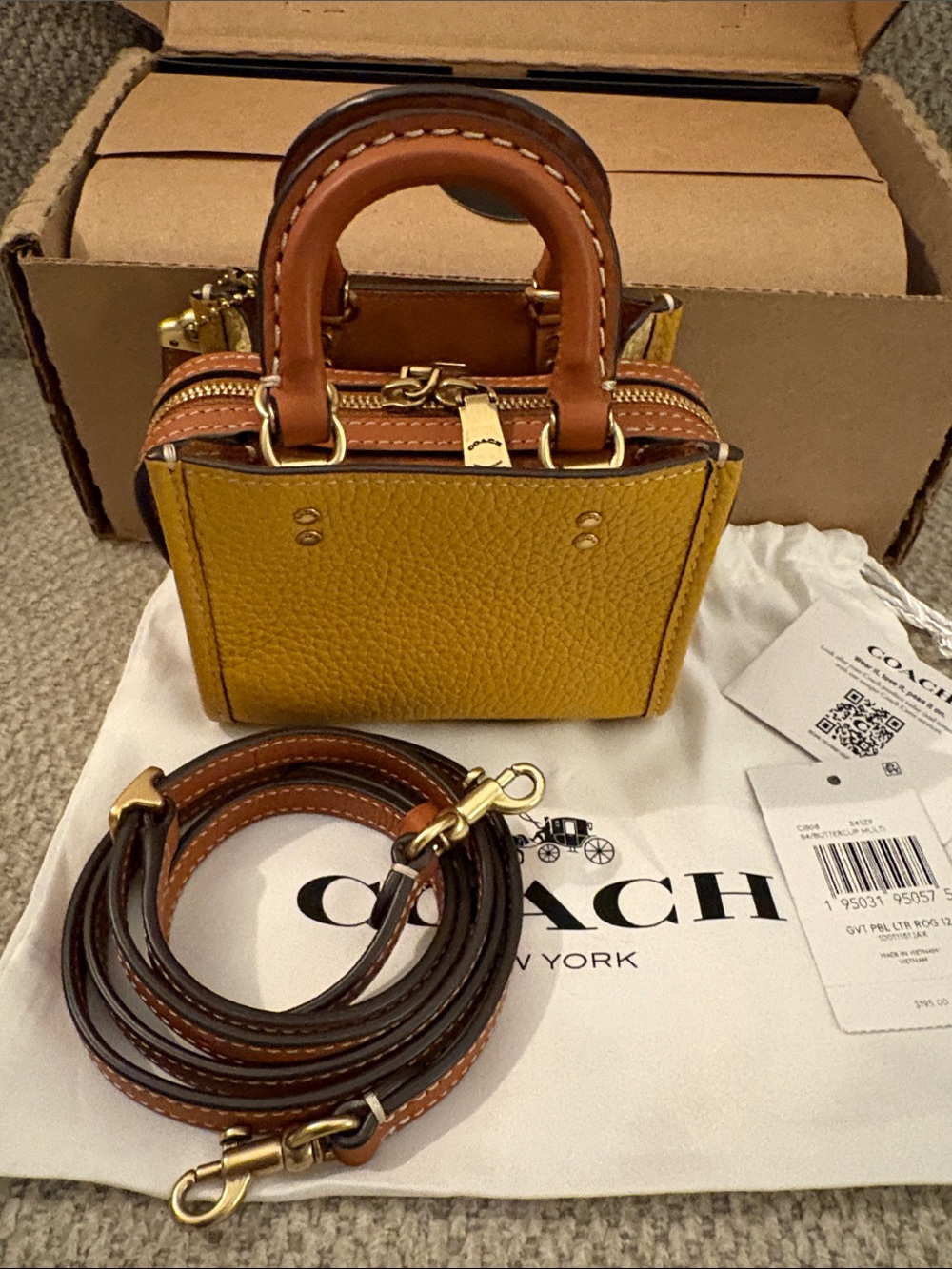 Coach NWT Rogue 12 in Colorblock Regenerative Leather - Picture 3 of 12